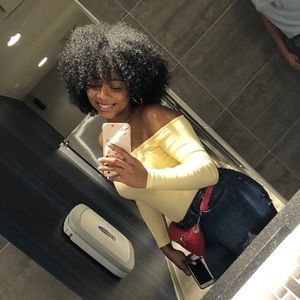 Meet your Posher, Crystal